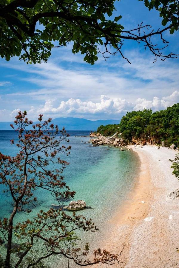 Apartment Ela, Kostrena Rijeka Bagian luar foto