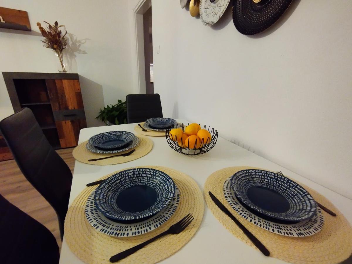 Apartment Ela, Kostrena Rijeka Bagian luar foto