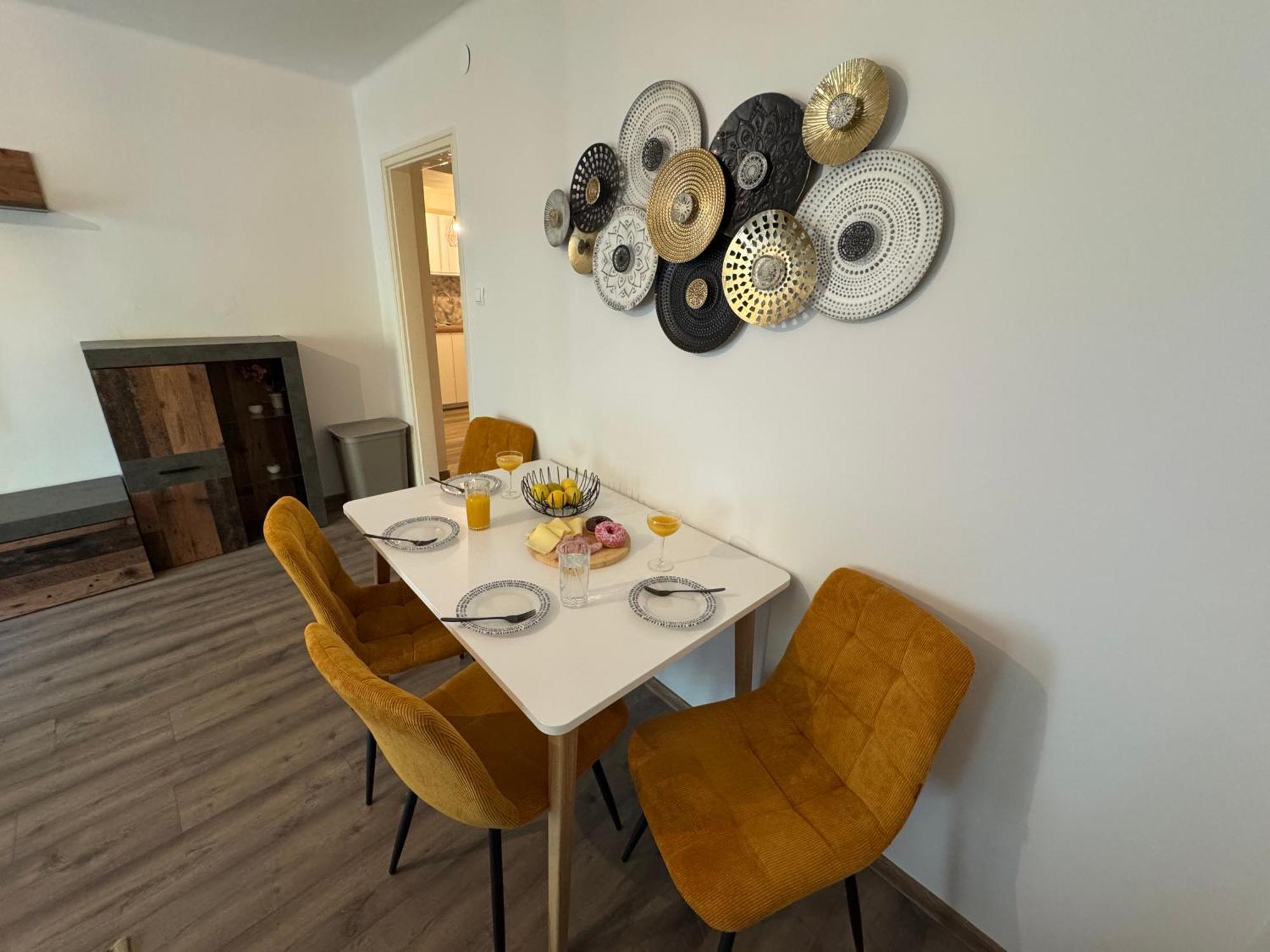 Apartment Ela, Kostrena Rijeka Bagian luar foto